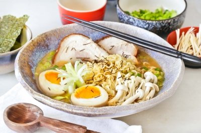 Ramen de cerdo