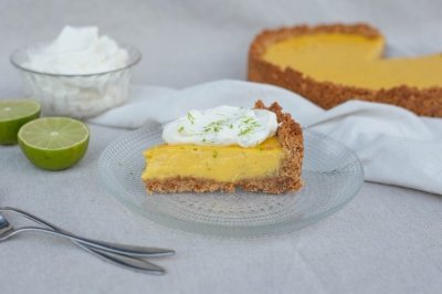 Tarta de lima y mango